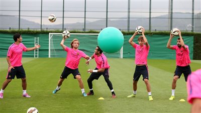 برشلونة يستعيد القوة الضاربة أمام ليفانتي في الليجا