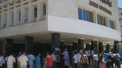 عاملو النظافة في أسوان يضربون عن العمل