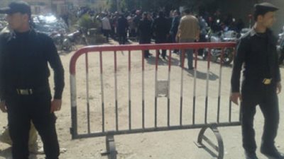 تواجد أمني مكثف على طريق 