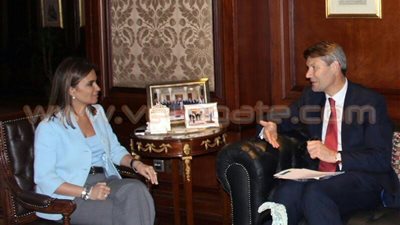 وزيرة التعاون تبحث مع البنك الأوروبي إستراتيجية إعادة الإعمار