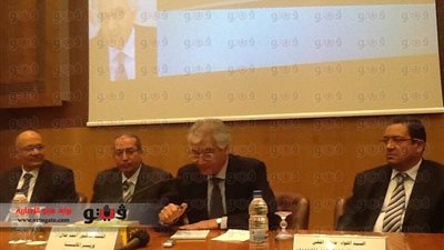 وزير المالية يدعو المواطنين للموافقة على الدستور من أجل الاستقرار