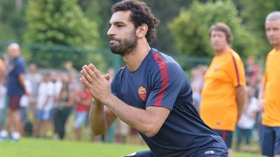 محمد صلاح يفشل في اللحاق ببعثة روما بسبب أزمة التأشيرة