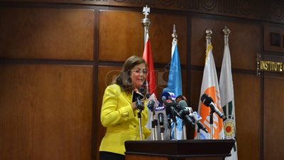 انطلاق مشروع التنمية المستدامة.. البداية بالصعيد.. هالة السعيد: 96% زيادة في الاستثمارات 2019.. رئيس بصيرة: الأزمة السكانية تعيق النمو.. وزير التنمية المحلية: هدفنا توفير فرص عمل للشباب