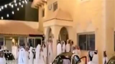 بالفيديو.. سعودية تضع أغرب شروط لضيوفها في حفل زفاف أبنائها