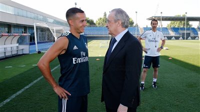 رئيس ريـال مدريد يلتقي اللاعبين قبل انطلاق الموسم الجديد