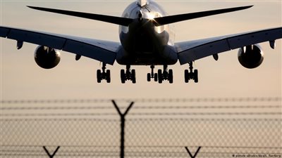 شجار بين طيارين في الجو بسبب وجبة طعام