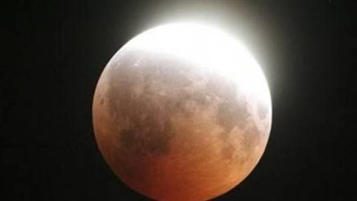 3 عوامل تؤثر في طول فترة خسوف القمر