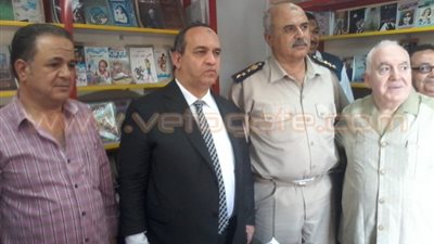 بالصور.. 3200 عمل بمكتبة 