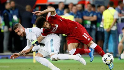 هجوم ناري من مدرب ليفربول على «راموس» بسبب محمد صلاح