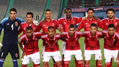 الأهلي يُنهي شوطه الأول أمام القطن الكاميروني بالتعادل السلبي