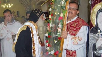 الأنبا كيرولس يختتم احتفالات عيد الأنبا بضابا بدير نجع حمادي (صور)