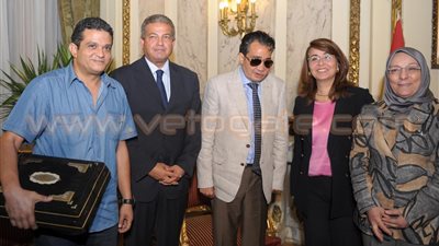 بالفيديو.. «محلب» ينفعل خلال لقاءه مع «النعمانى».. ويتوعد الإرهاب