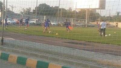 محمد عبدالله يقود تدريبات المهاجمين في الإنتاج الحربي (صور)