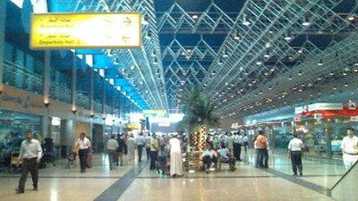 ترحيل 18 أفريقيا بمطار القاهرة حاولوا التسلل بطريقة غير شرعية