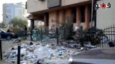 بالفيديو.. القمامة تتحدى تصريحات لبيب وتحاصر قسم إمبابة