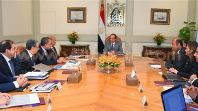 10 ملفات تصدرت مباحثات السيسي مع الحكومة.. أسواق النقد.. الموازنة العامة.. مباحثات الصندوق الدولي.. الأسعار.. محدودو الدخل.. زيادة الموارد.. ترشيد الإنفاق الحكومي.. المنتج المحلي.. مكافحة البطالة