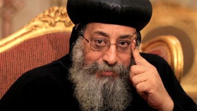 سكرتير البابا: الكنيسة لن تقبل التدخل الخارجى فى الشئون المصرية