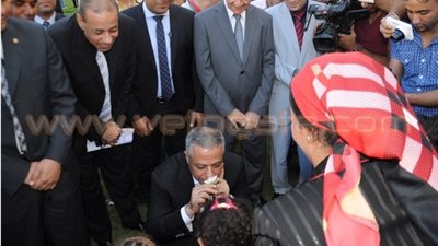 بالصور.. ننشر تفاصيل زيارة وزير التعليم ومحافظ الجيزة لمدارس الشيخ زايد