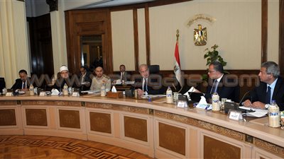 بدء اجتماع مجلس الوزراء لمناقشة أزمة الدولار