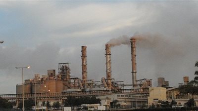البيئة: التنسيق مع بعض مصانع الأسمنت لتخفيف أحمالها البيئية