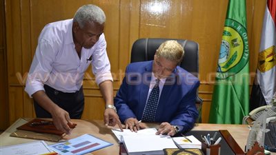 محافظ الإسماعيلية يعتمد نتائج الدور الثاني للشهادتين الابتدائية والإعدادية