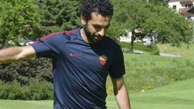 محمد صلاح يطير غدا لأمريكا بعد حل أزمة التأشيرة