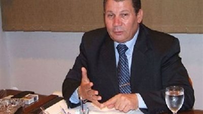 مستثمرون يقاضون محافظ دمياط للاستيلاء على أرض صناع الأثاث