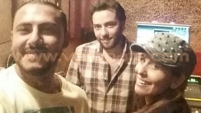 بالصورة.. مى سليم تستأنف تسجيل ألبومها الجديد