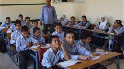 الأهواني: حوافز للأسر الفقيرة لتشجيعهم 