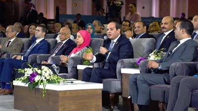 تفاصيل جلسة تطوير منظمة التأمين الصحي