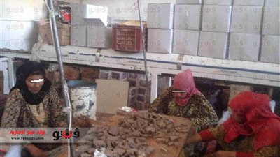 بالصور... ضبط مصنع شوكولاتة ينتج مواد منتهية الصلاحية بسوهاج
