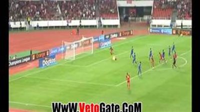 بالفيديو.. أحمد عادل ينقذ مرمى الأهلي من هدف التعادل لـ«الوداد»