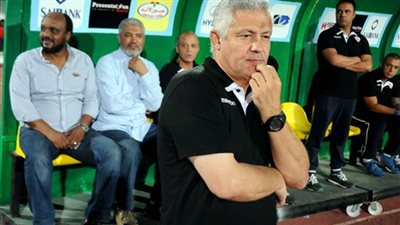 مرتضى منصور: محمد حلمي قدم استقالته من جنوب أفريقيا