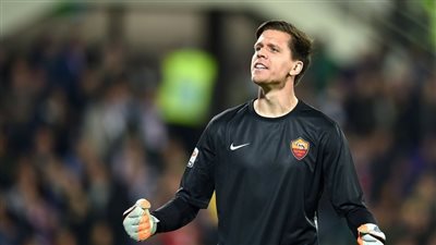 «تقاير إيطالية»: تشيزني سيلحق بروما مع صلاح غدا في معسكر أمريكا