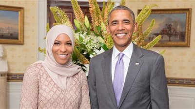 بالصور.. أوباما يستقبل أول لاعبة أمريكية تشارك في الأولمبياد بـ«الحجاب»