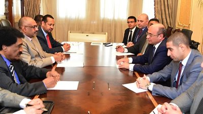 وزير شئون مجلس النواب يستقبل وفدا حكوميا سودانيا