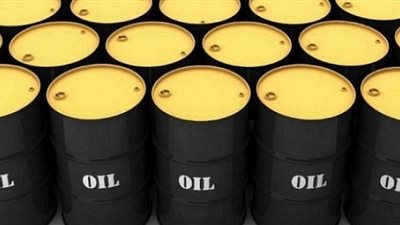 النفط يتراجع عن 50 دولارًا بفعل بيانات آسيوية