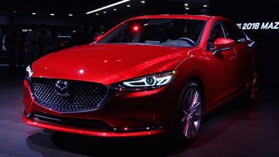 مازدا تطلق سيارتها بمصابيح منفردة التصميم