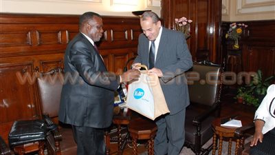 وزير الزراعة يستقبل نظيره المالاوي لبحث التعاون المشترك