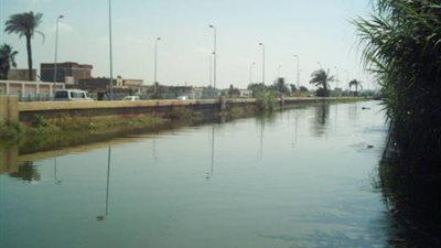 مياه الصرف الصحى تهدد قطار 