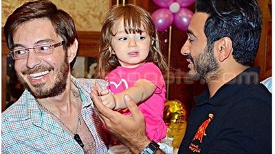 صورة «أحمد زاهر وتامر حسني» في عقيقة نجلته تشعل «إنستجرام»