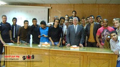 رئيس جامعة المنصورة يجتمع بطلاب الاتحاد