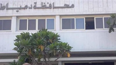 عمال النظافة يعدلون عن إضرابهم بدمياط الجديدة