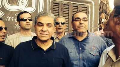 بالصور .. وزير البيئة يزور مكامير الفحم في طوخ