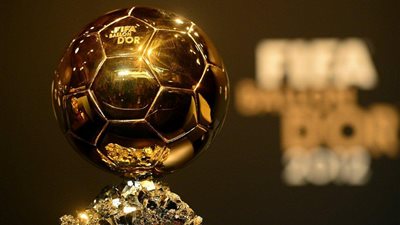رونالدو وميسي وريبيري في القائمة النهائية لمرشحي الكرة الذهبية