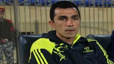 «نبيه وناجي» يصلان استاد الإسكندرية لحضور لقاء الزمالك وسموحة