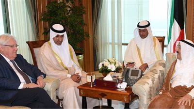 المبعوث الأممي لليمن يثمن دور أمير الكويت في السلام العالمي