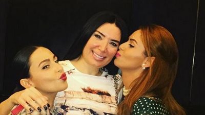 سيلفي يجمع ميس حمدان ومي سليم وعبير صبري على «إنستجرام»