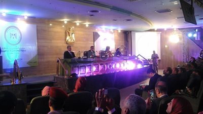 رئيس «التعبئة والإحصاء» يدعو المصريين بالخارج لعرض مشاكلهم لحلها