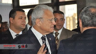 وزير الاتصالات يشهد إطلاق كارت فيزا البريد